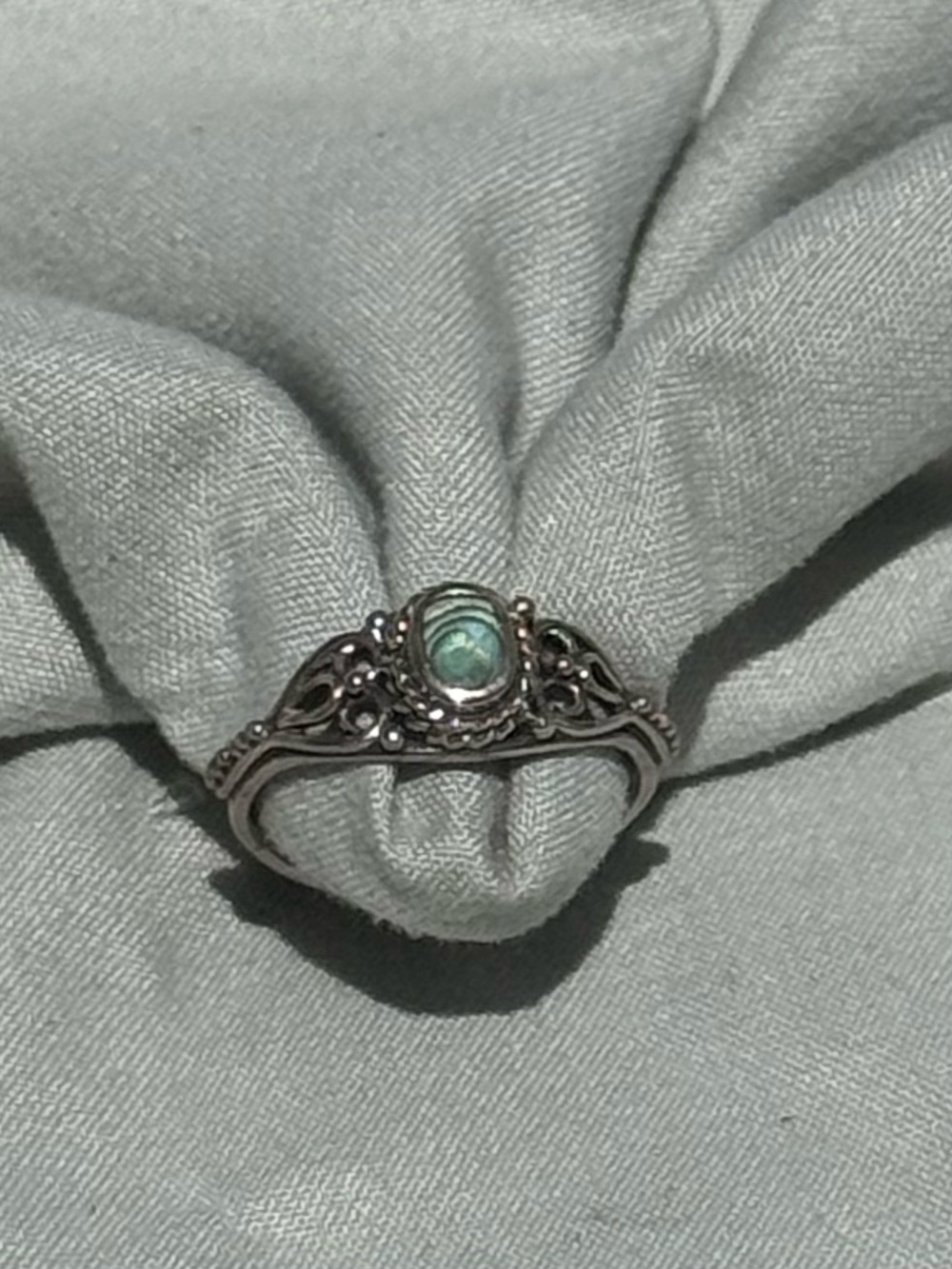 Delicate Mother of Pearl Sterling Silver Filigree Ring